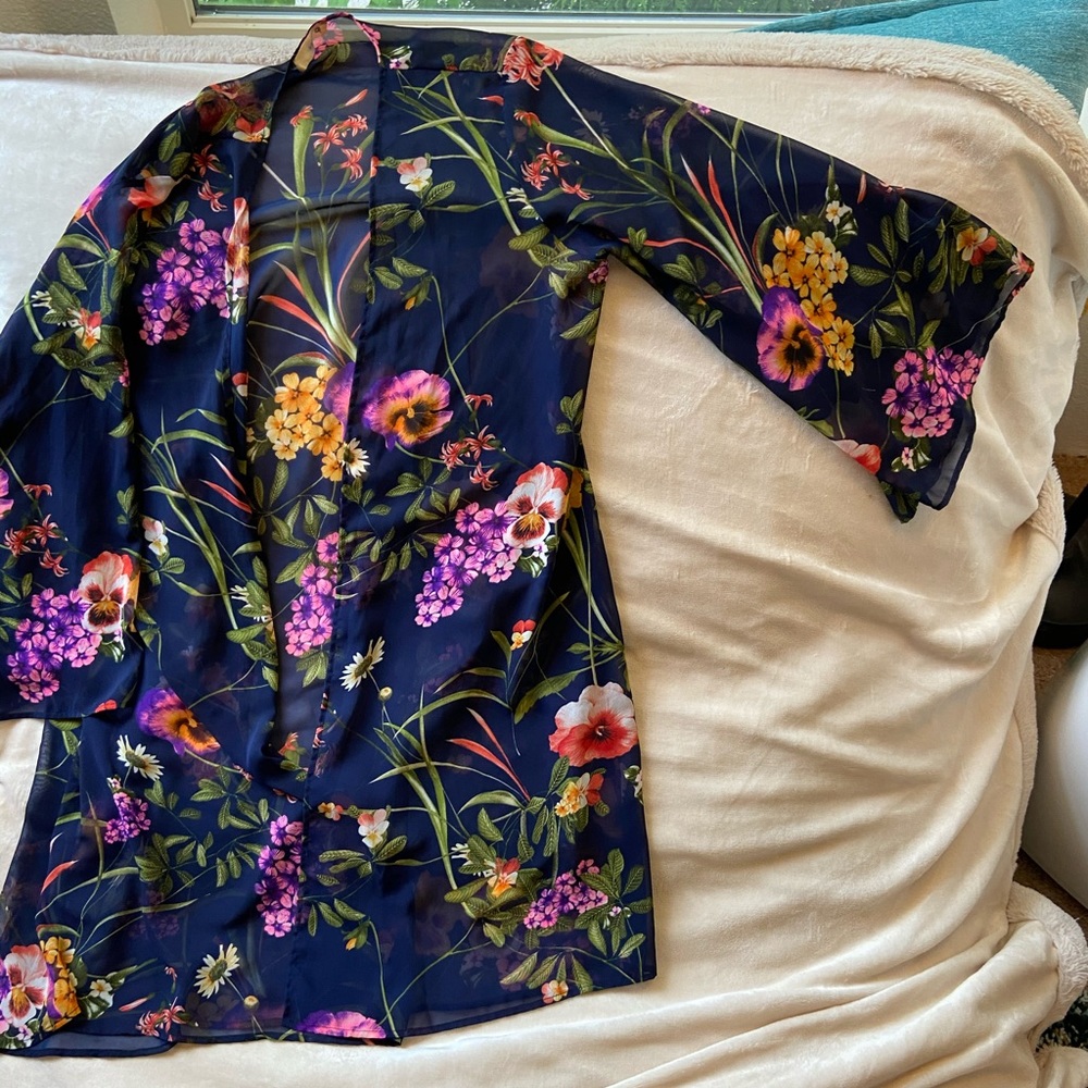 Lush Floral Kimono Wrap